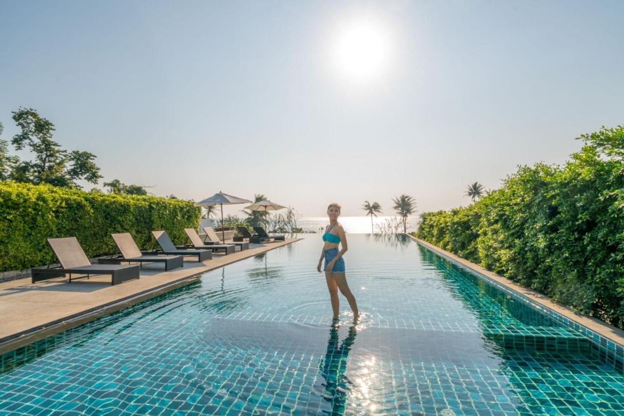 Seanery Beach Resort Bang Saphan Exterior photo